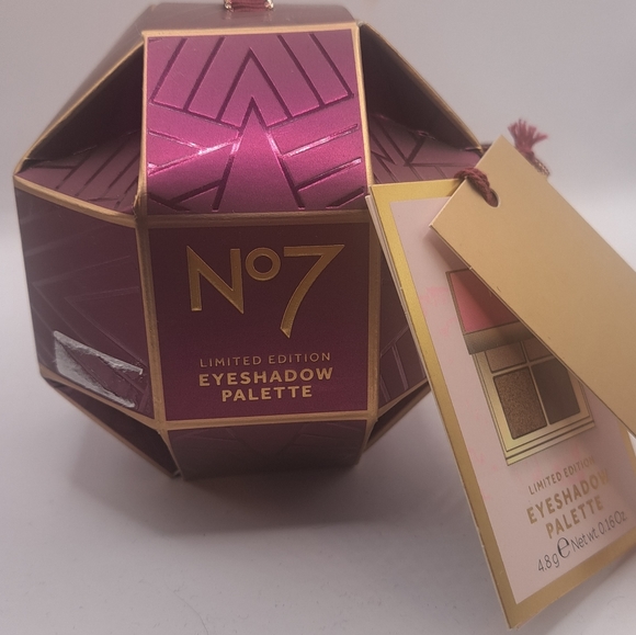 NWT Limited Edition No.7 Eyeshadow Palette - Picture 6 of 9